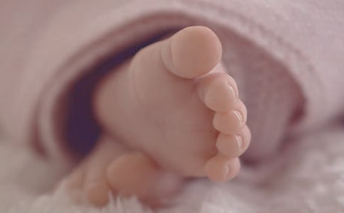 在上海如何办理出生证?