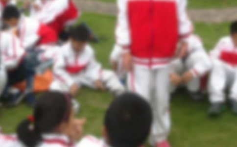 ��ѧ�༶���β߻���(�ϼ�12ƪ)