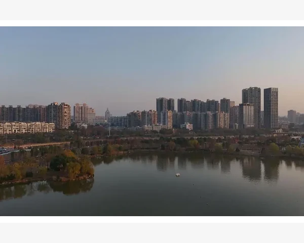 员工互动与激励管理机制_B2B品牌管理从企业形象到信任构建